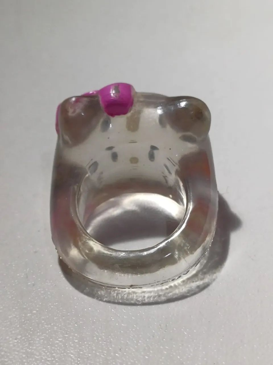 Anel de plástico rígido colecionável Hello Kitty - Foto 3