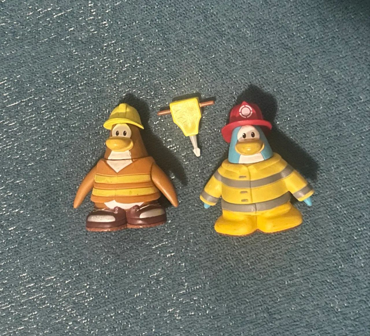 club penguin mix n match construtor e bombeiro jakks