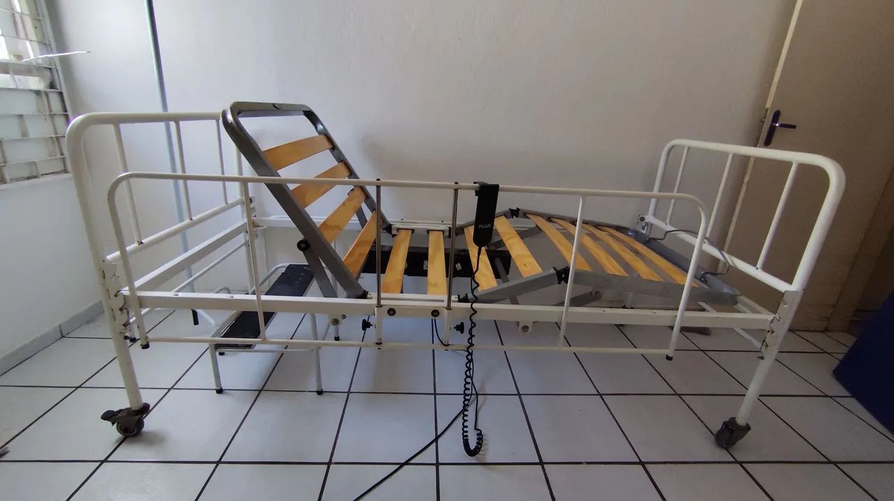 CAMA HOSPITALAR MOTORIZADA - Foto 4