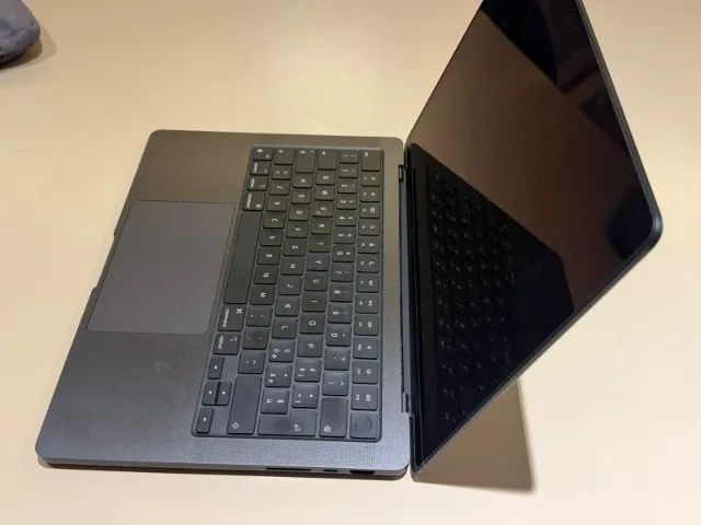 MACBOOK PRO M4 16B 512GB 14 POLEGADAS 2025 - Foto 4