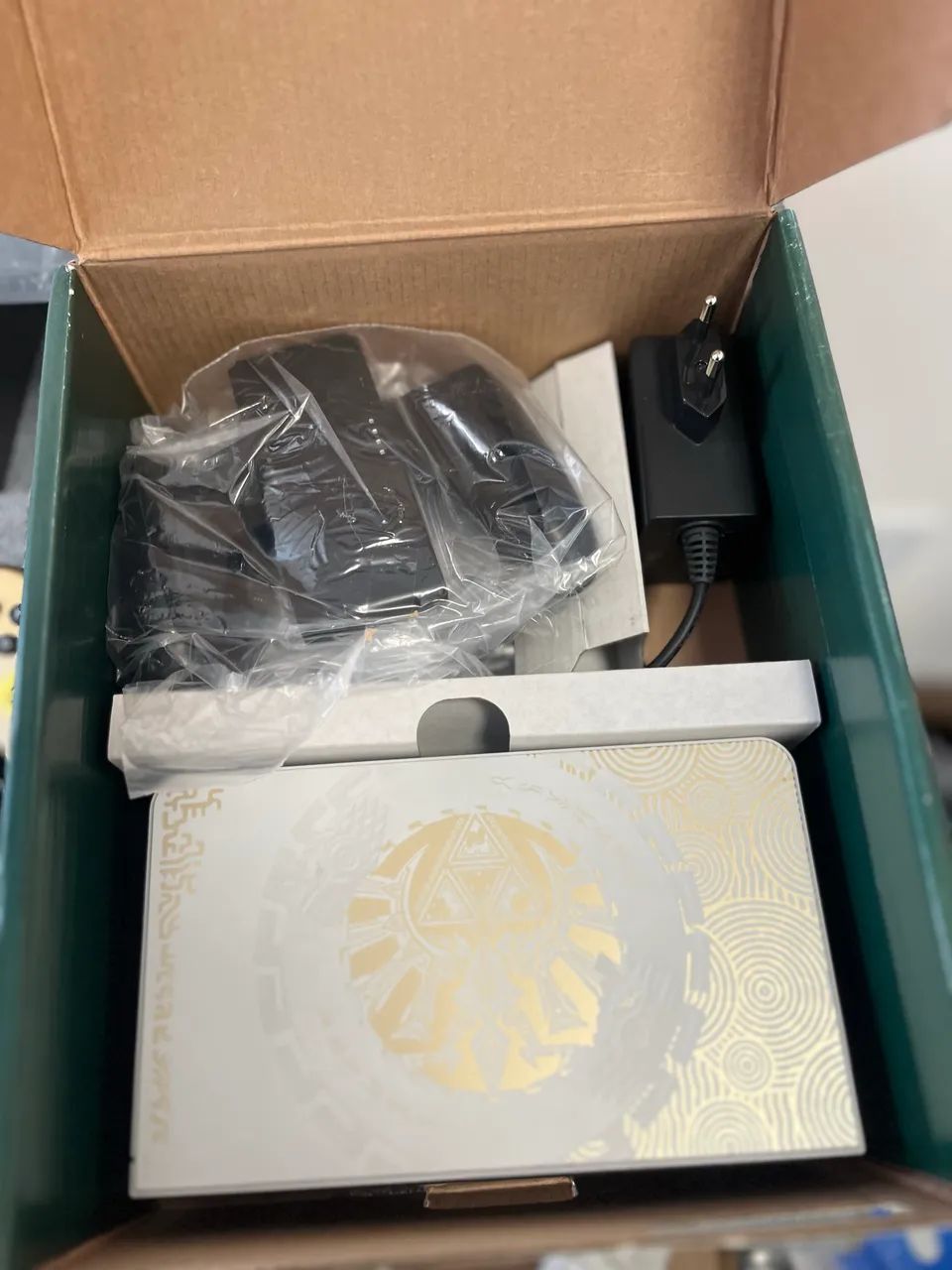 Nintendo switch Oled desbloqueado edição Zelda  - Foto 4