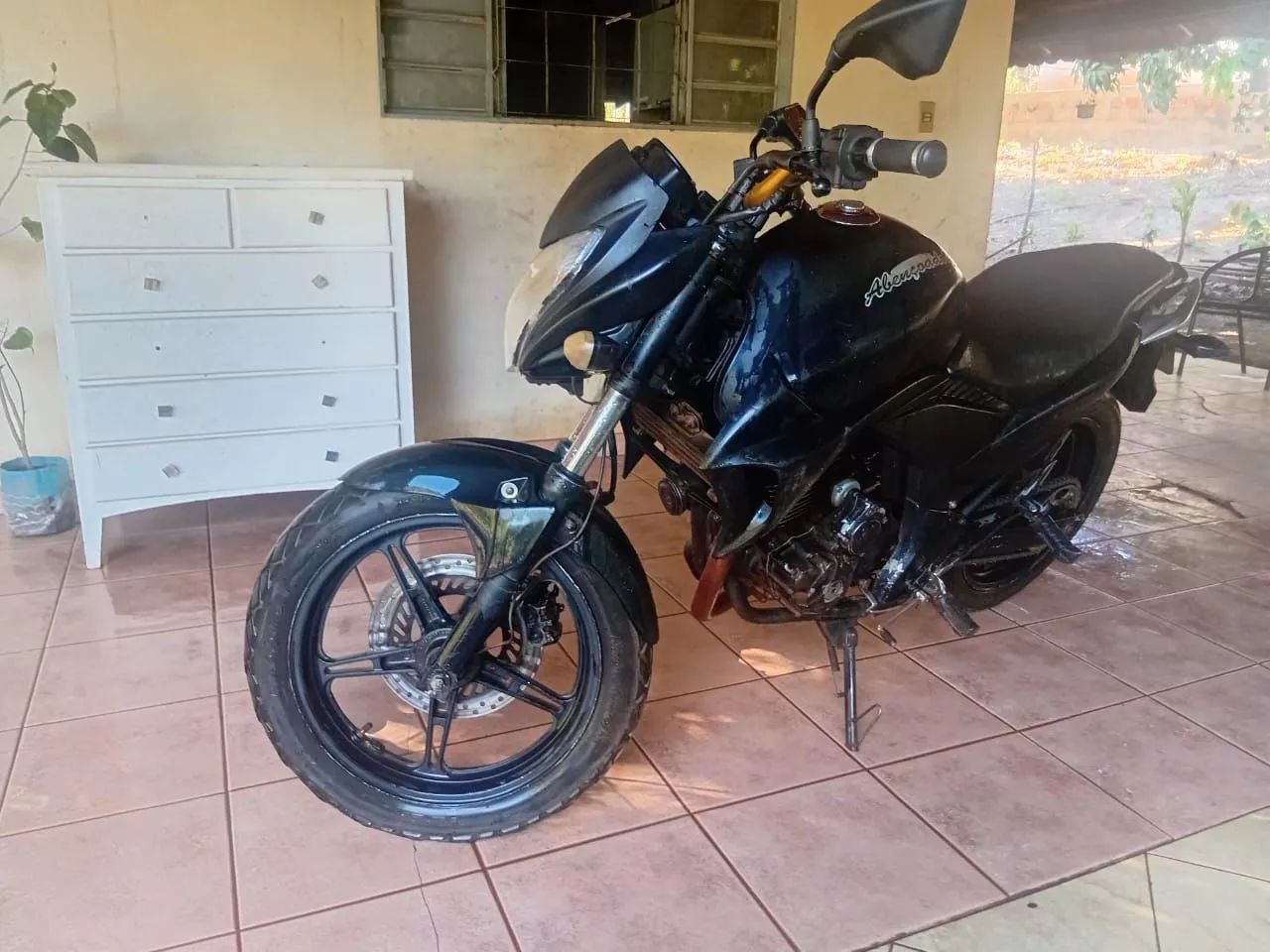CB300 2011 - Foto 2