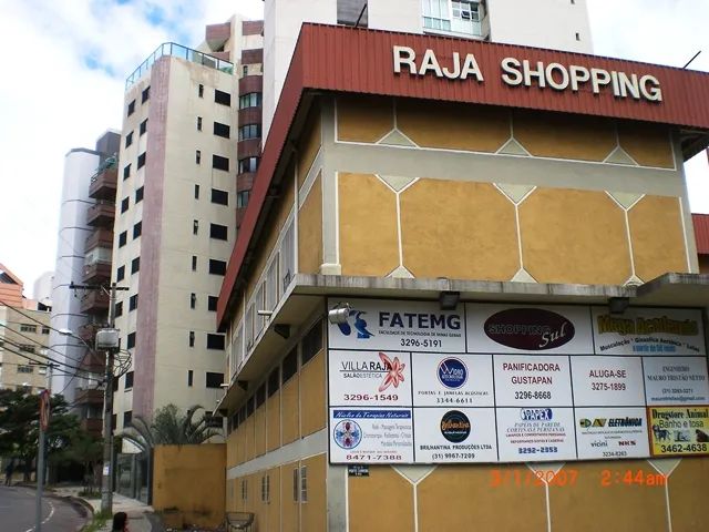Shopping com 700 m² no bairro Gutierrez