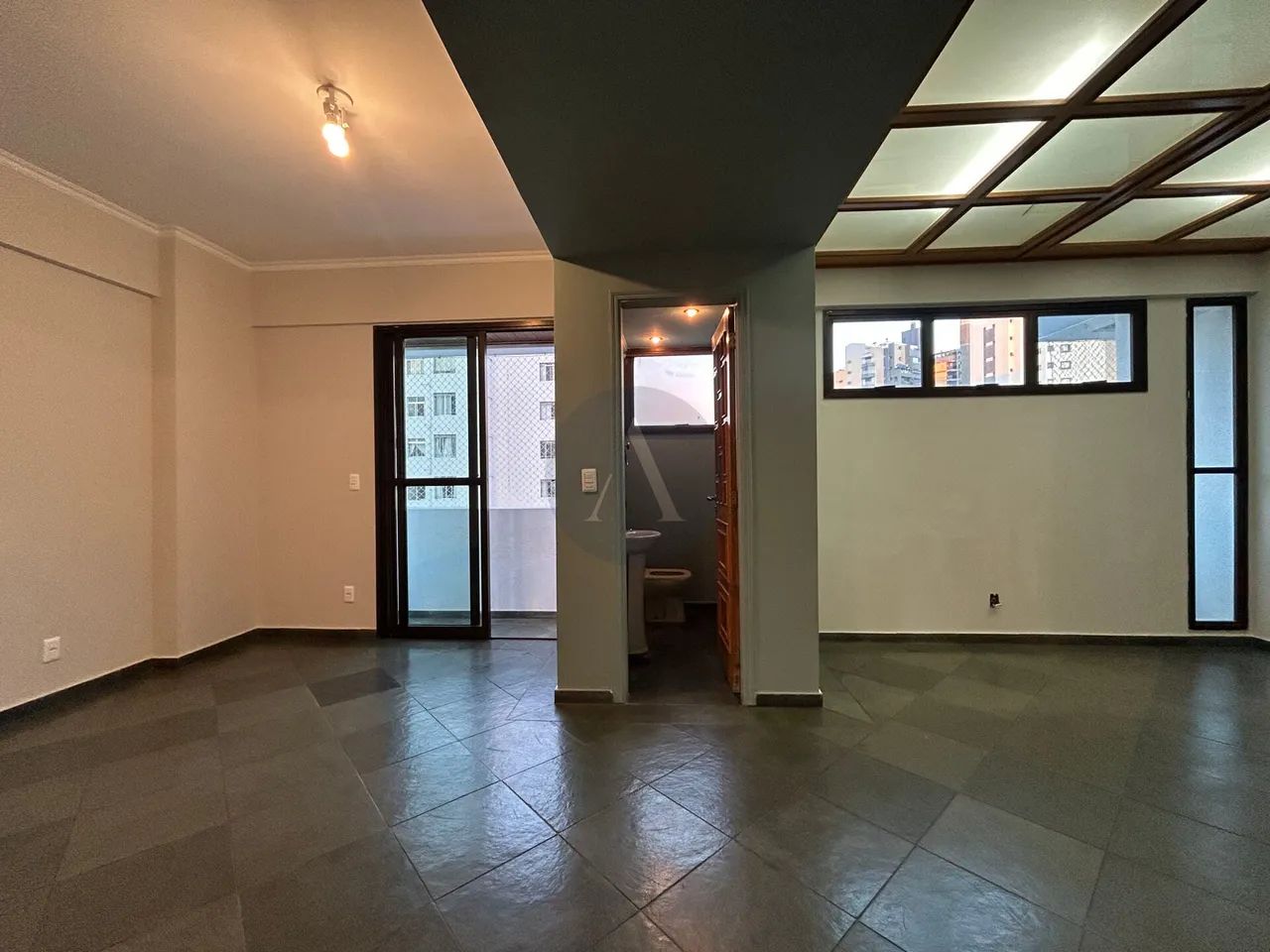 Apartamento para alugar no bairro Cambuí - Campinas/SP - Foto 2