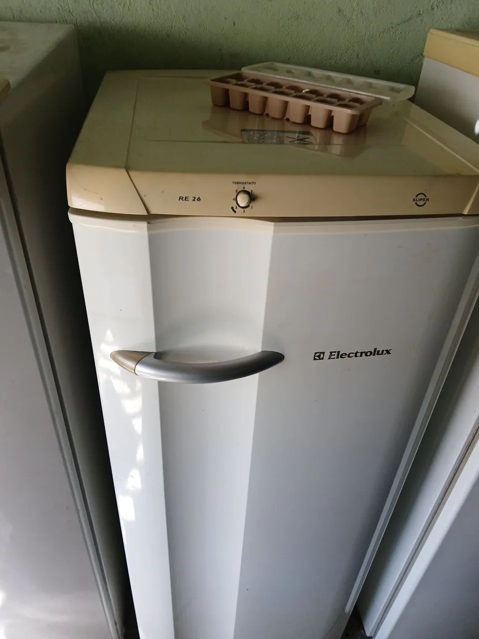 Geladeira Electrolux RE26