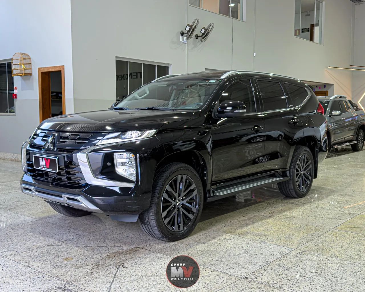Mitsubishi Pajero 2025