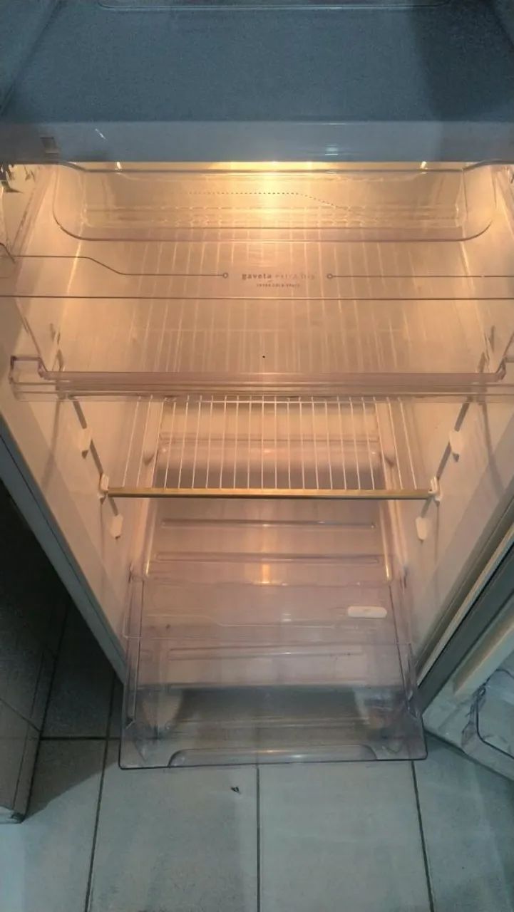 VENDO GELADEIRA ELECTROLUX  - Foto 2