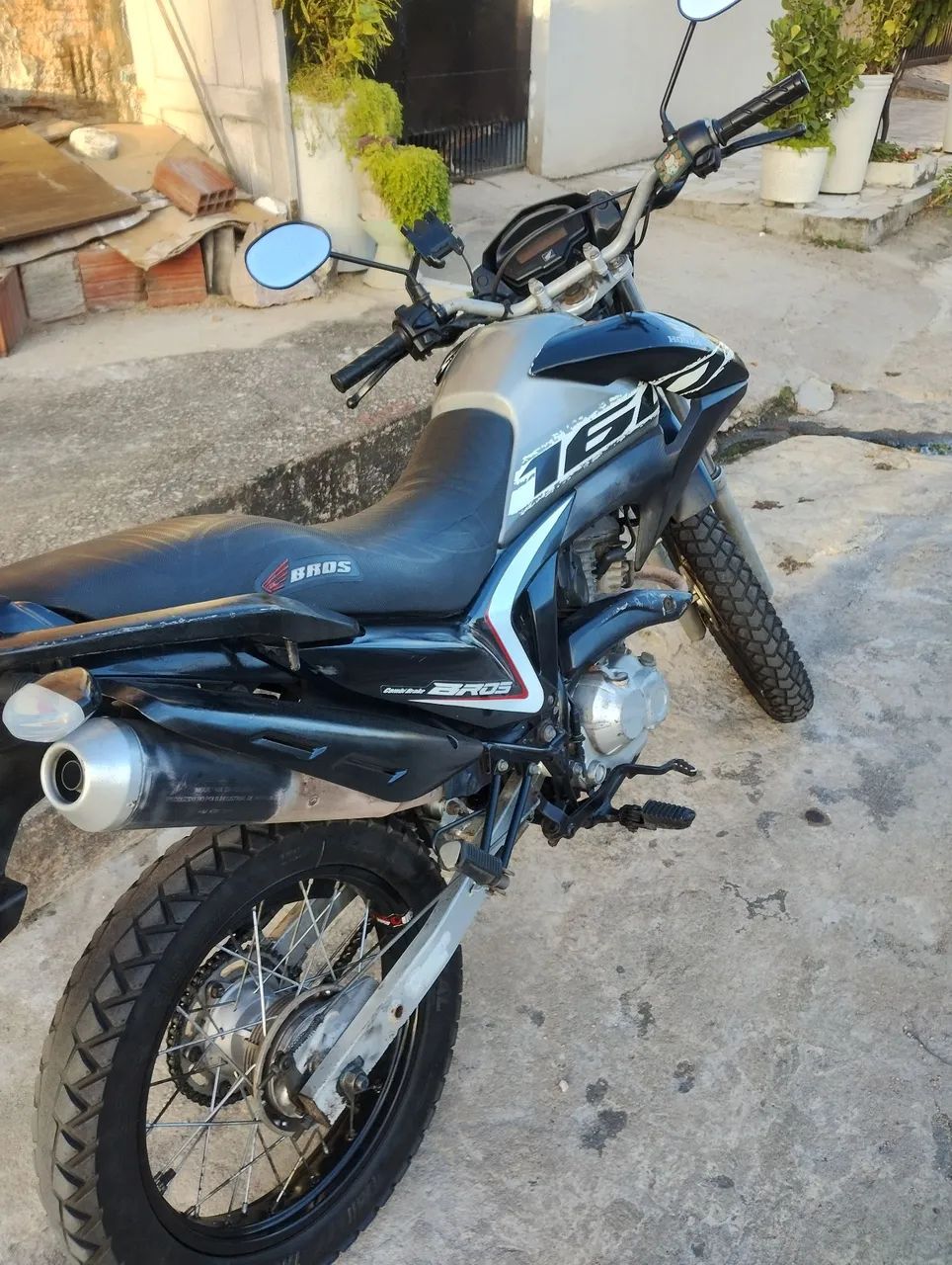 Bros 160 2018