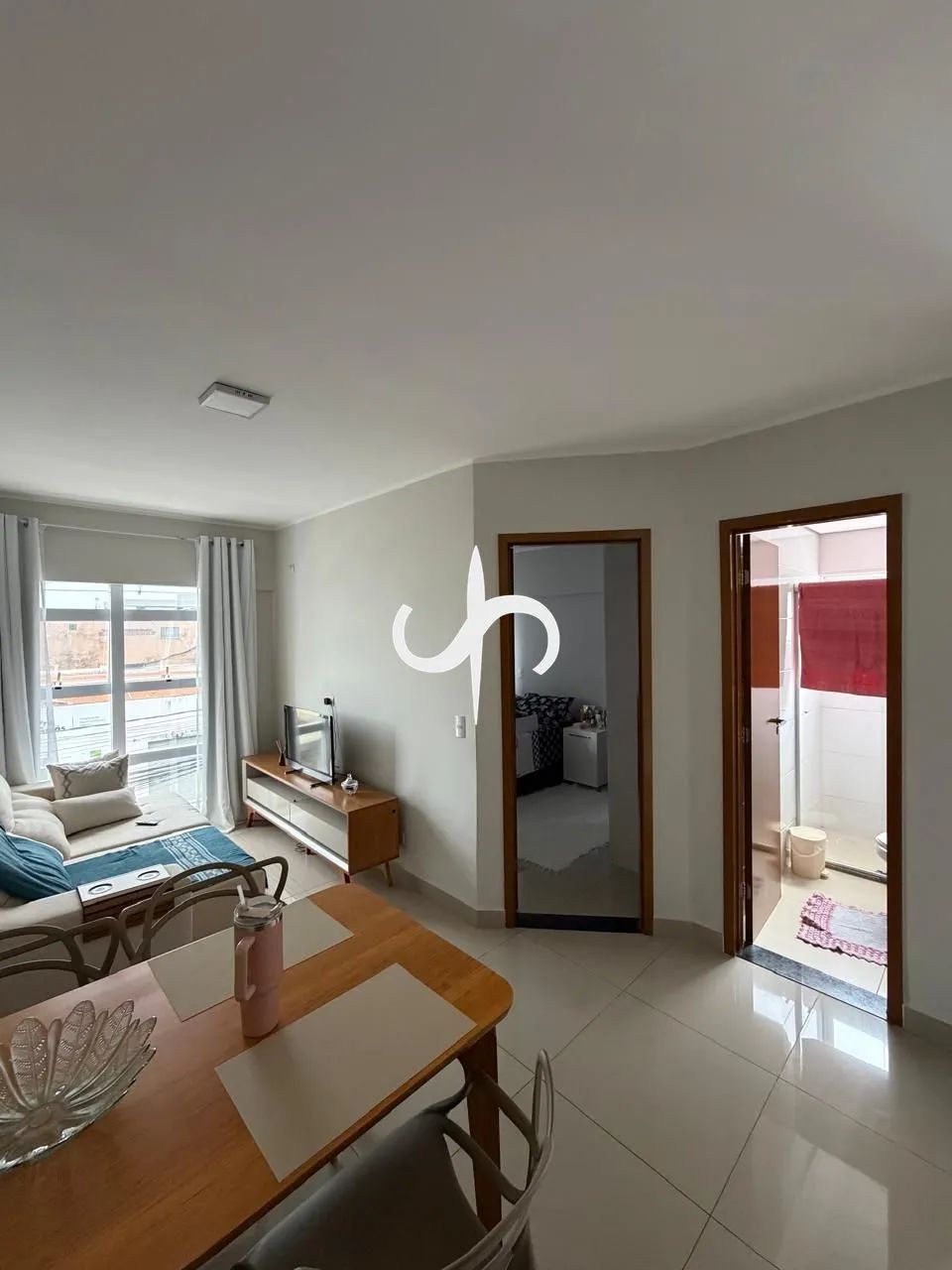Kitnet/Studio mobiliada e vaga de garagem fixa próximo UniEvangelica
