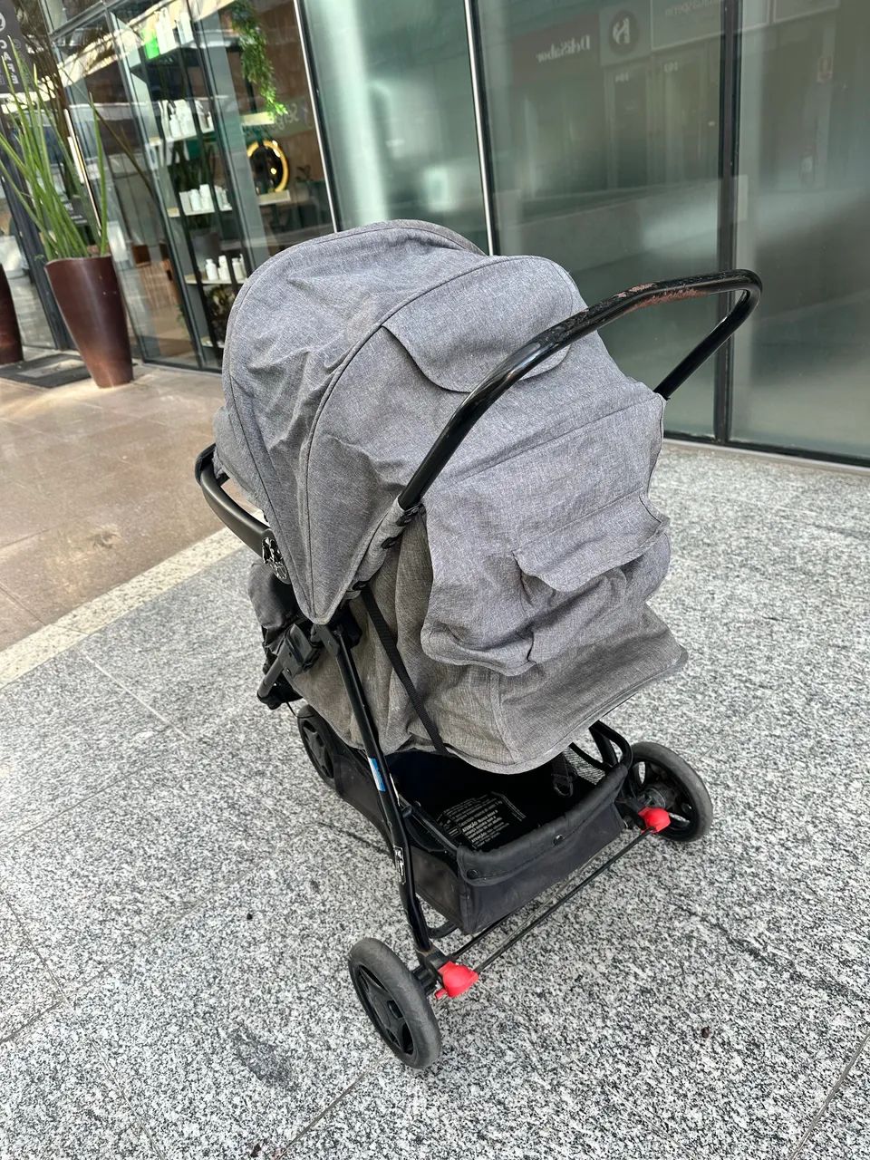 Carrinho de Bebê + Bebê Conforto - Foto 2
