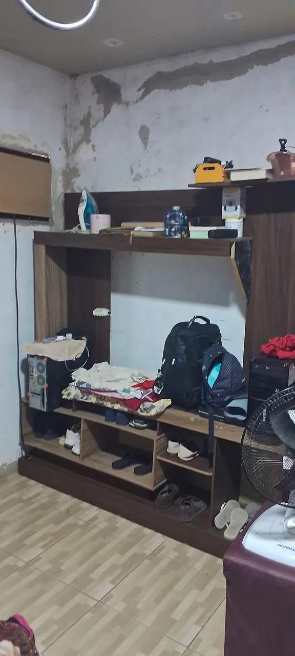 Vendo estante de sala usada 
