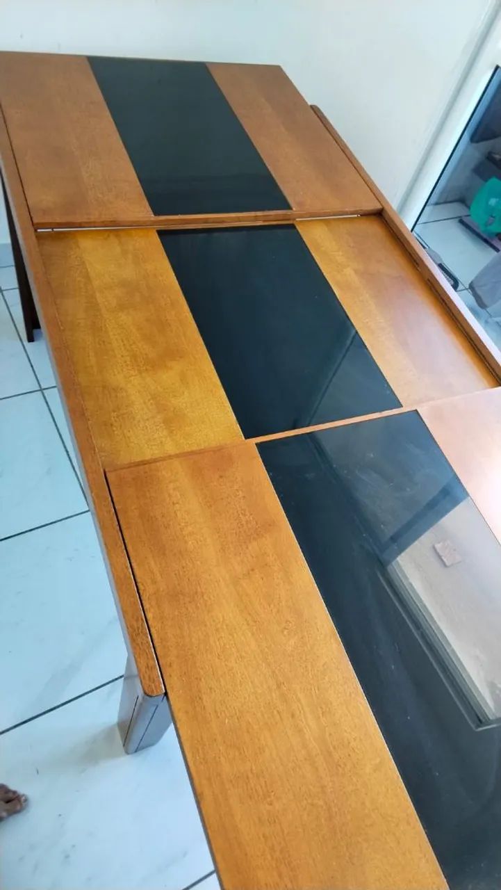 Mesa de vidro e madeira - Foto 5