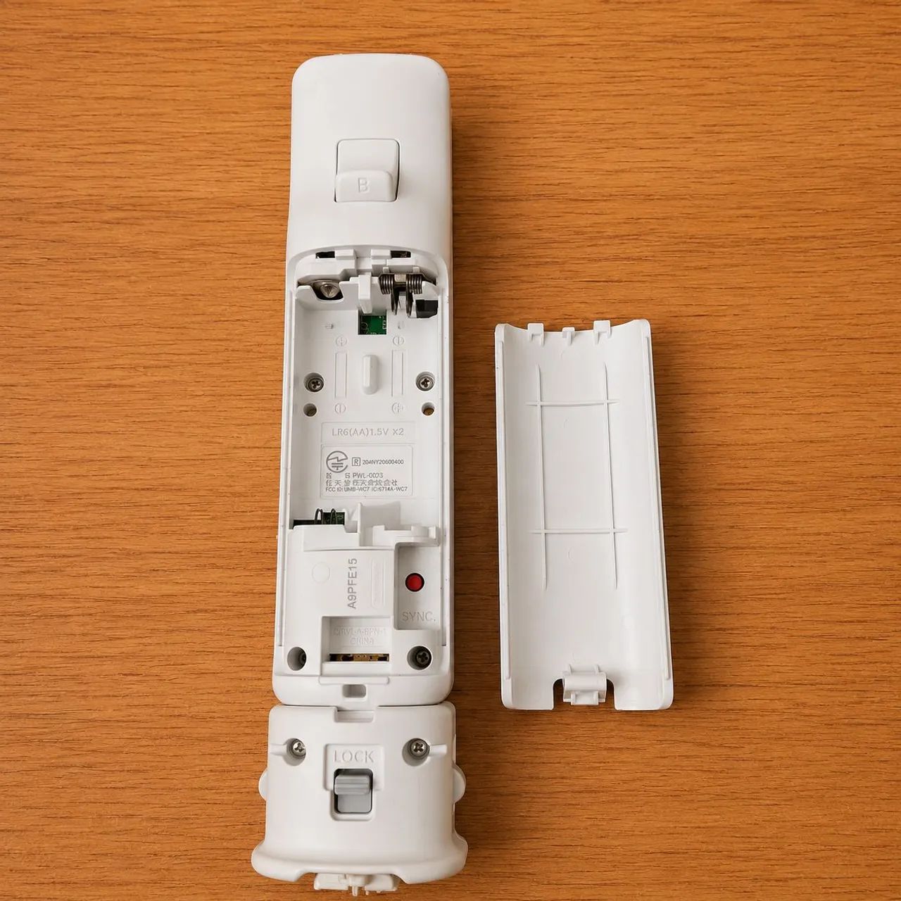 Controle original Nintendo Wii remote com motion plus. - Foto 2