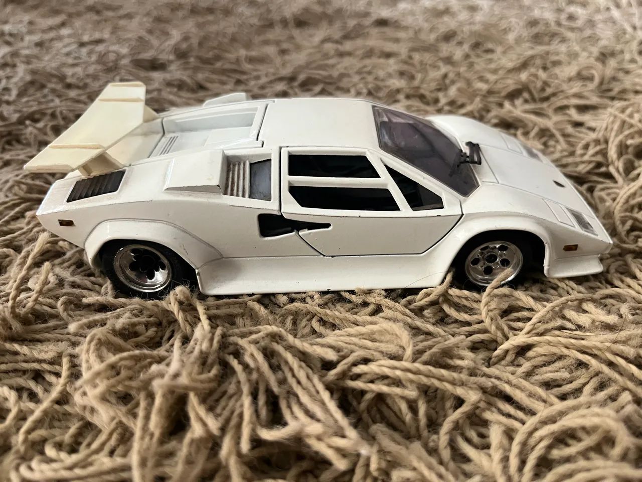 Miniatura Lamborghini Countach 5000 Majorette 1/24 - Foto 3