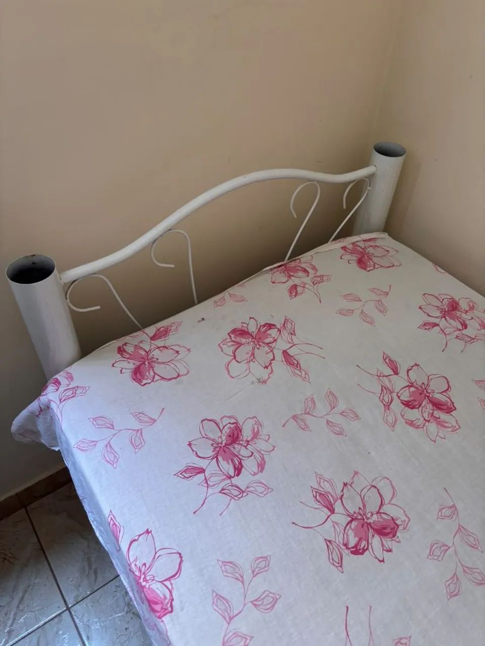 Cama solteiro com colchão  - Foto 2