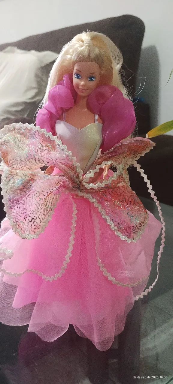 Barbie Baile de Máscaras estrela 