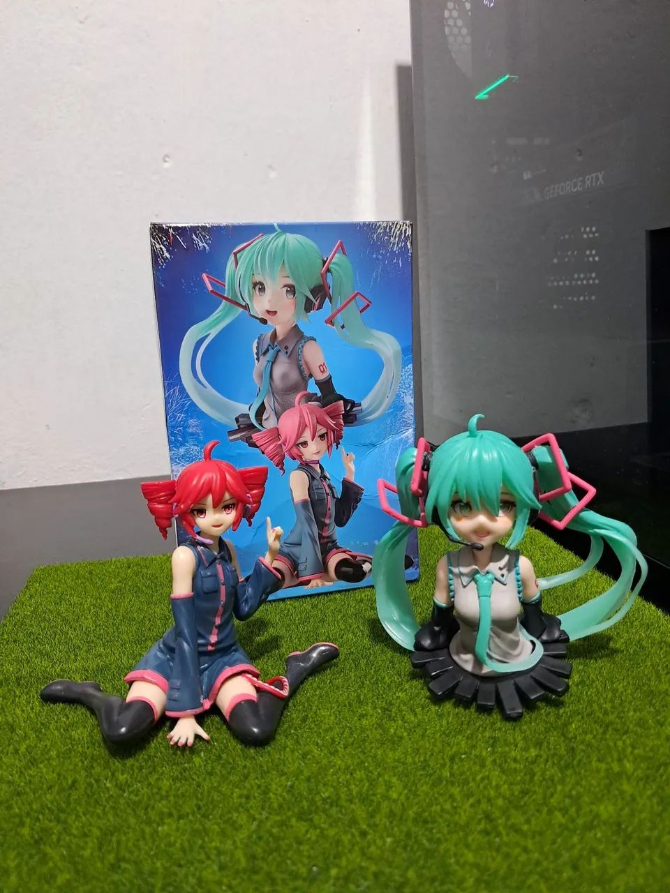 Kit Action Figure Hatsune Miku & Kasane Teto 11cm