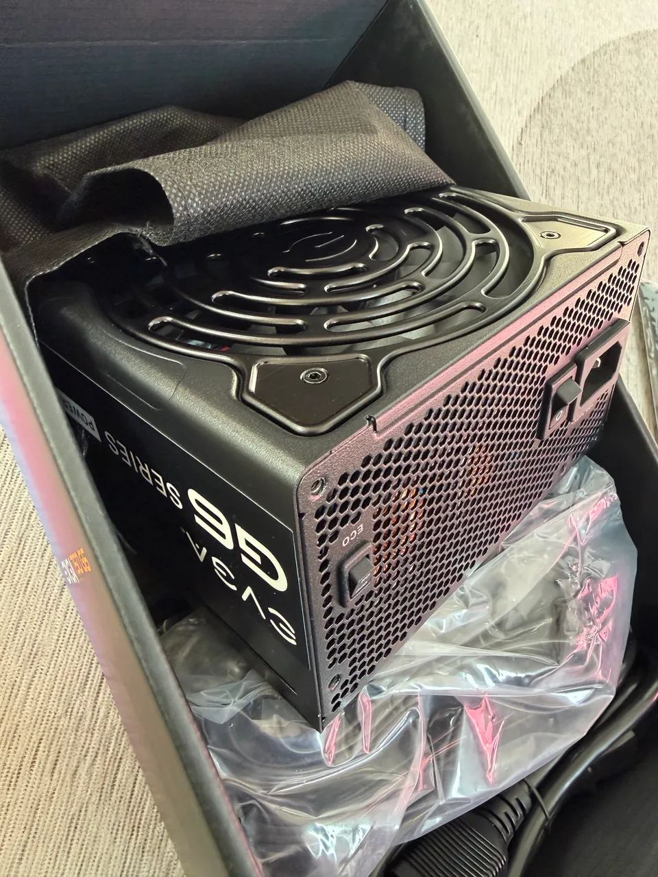 Fonte EVGA 750W Gold G6 Supernova modular - Foto 5