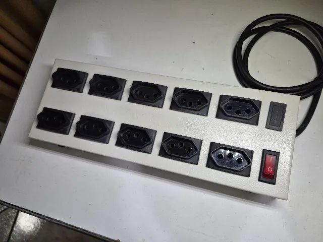  Filtro de Linha 10 Tomadas em Metal - Foto 2
