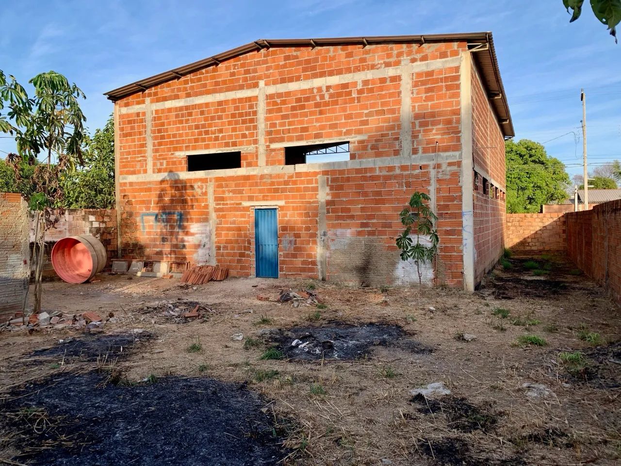 Galpão 180mt / Lote 450mt - Av. I - Aureny 3 - Foto 4