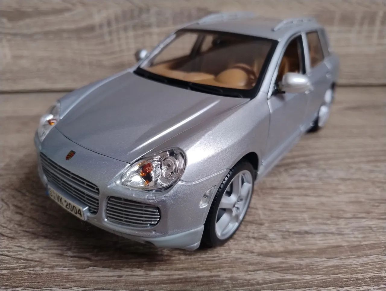 Porsche Cayenne Turbo 1/18 MAISTO - Hobbies e coleções - Centro
