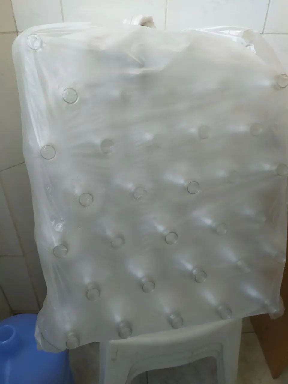 43 Garrafas de 2 litros novas  - Foto 2