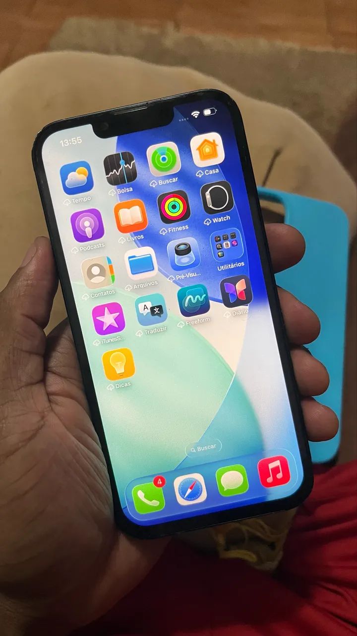 iPhone 13