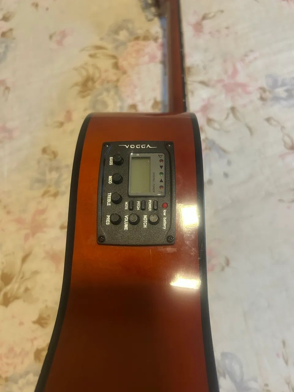 Vendo Violão vogga  Eletroacústico - Modelo Clássico com cordas de aço.. - Foto 5