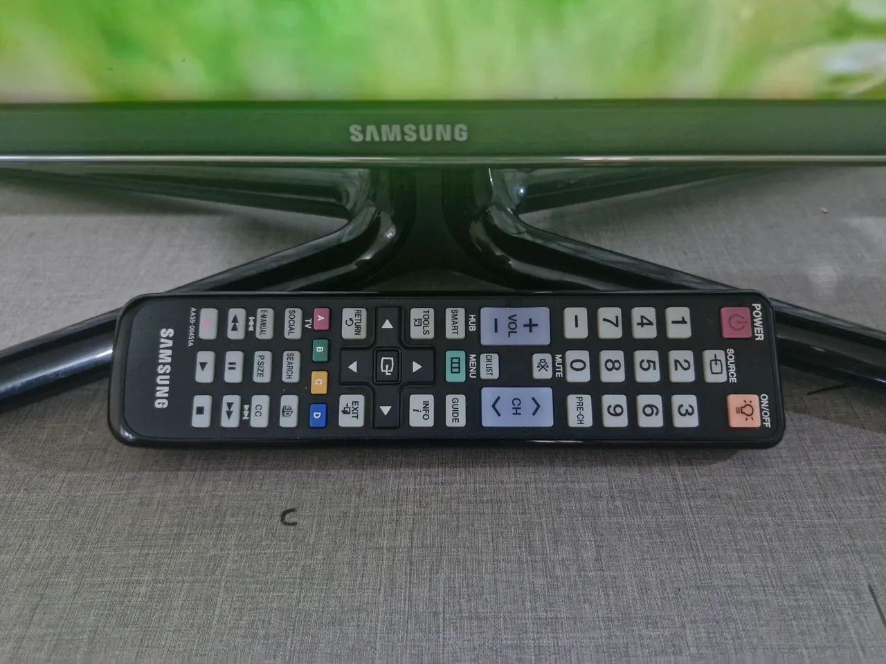 SMART TV SAMSUNG 4K  /40PL - Foto 2