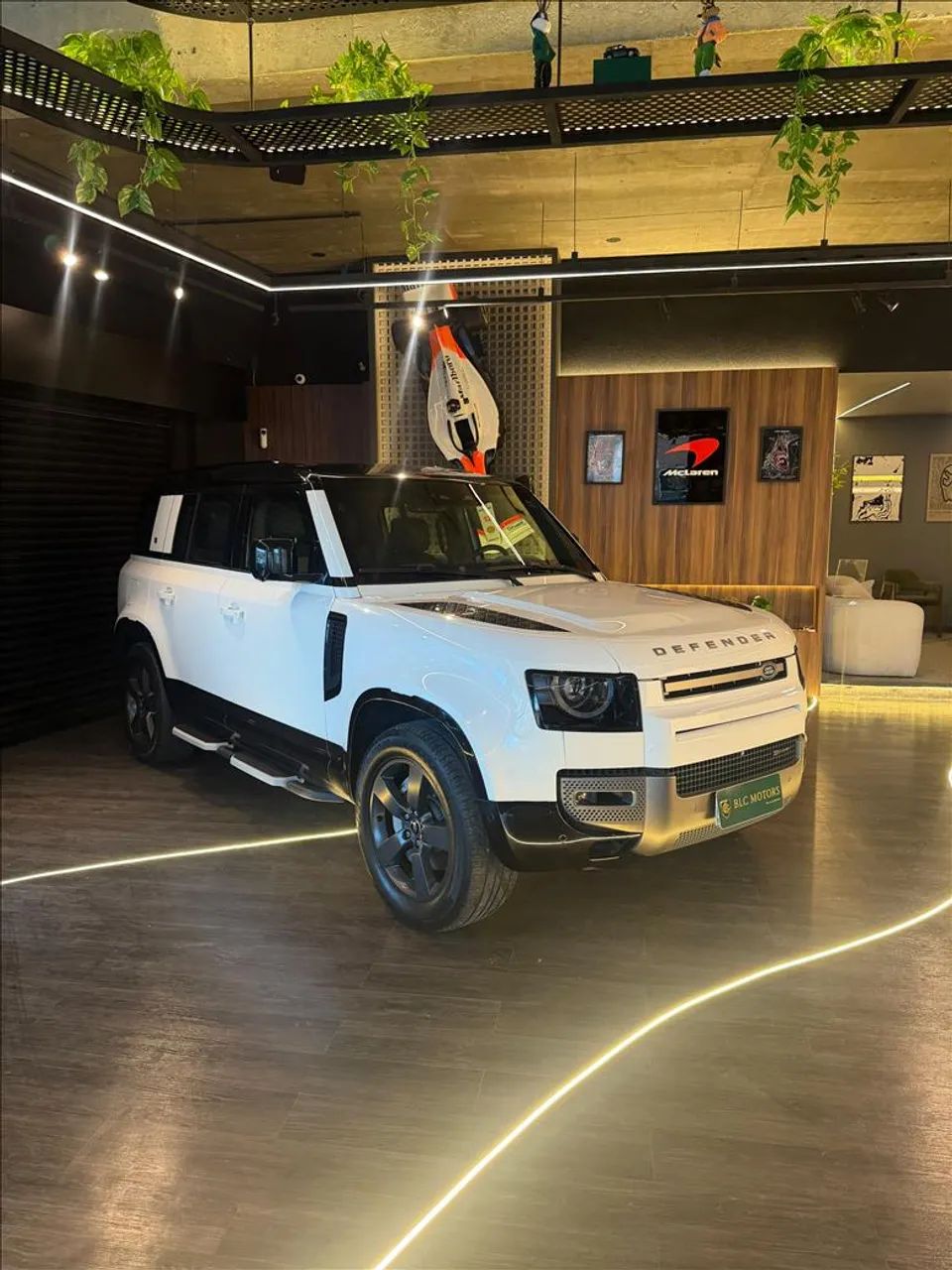 Land Rover Defender 110 2.0 Turbo HSE SI4 AUT 2023