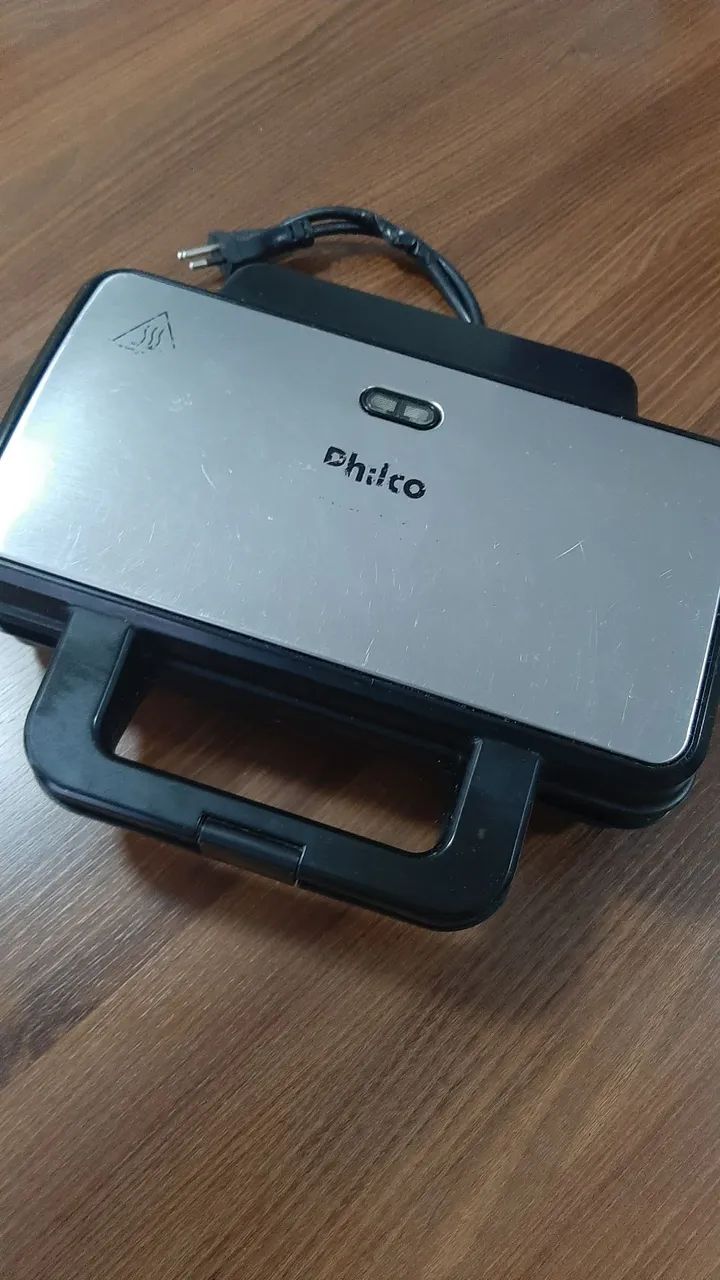 Sanduicheira e Grill Philco Preto e Prata 220v - Foto 2