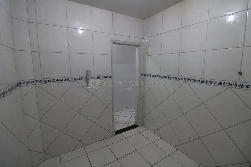 Apartamento 02 Dormitórios - Zona 07 ao lado da UEM - Foto 4