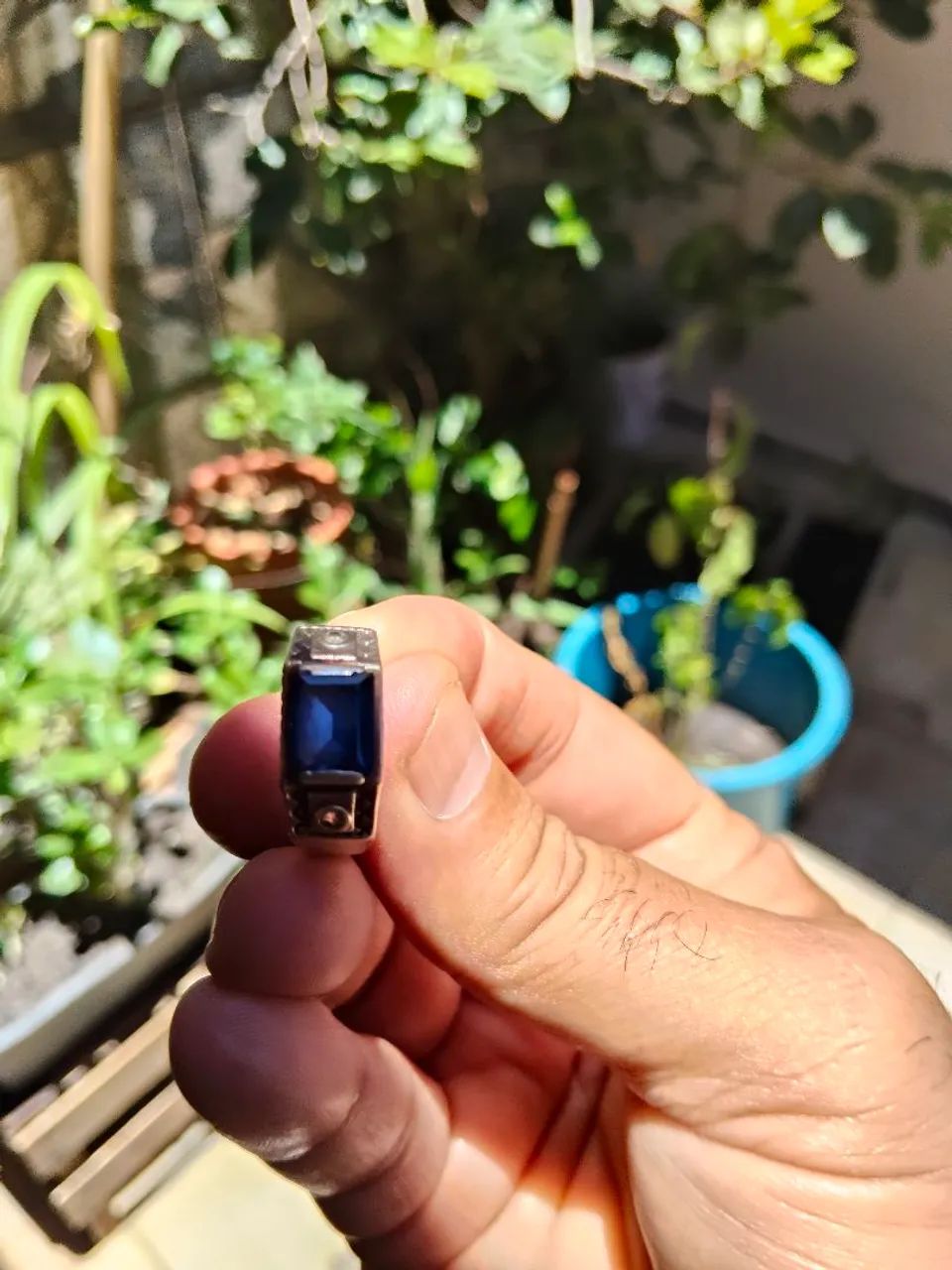 Anel de prata com zircônia azul - Foto 2