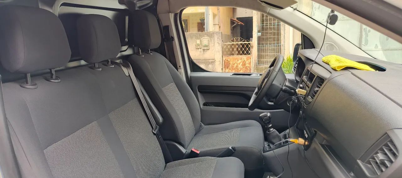 Peugeot Expert 2023