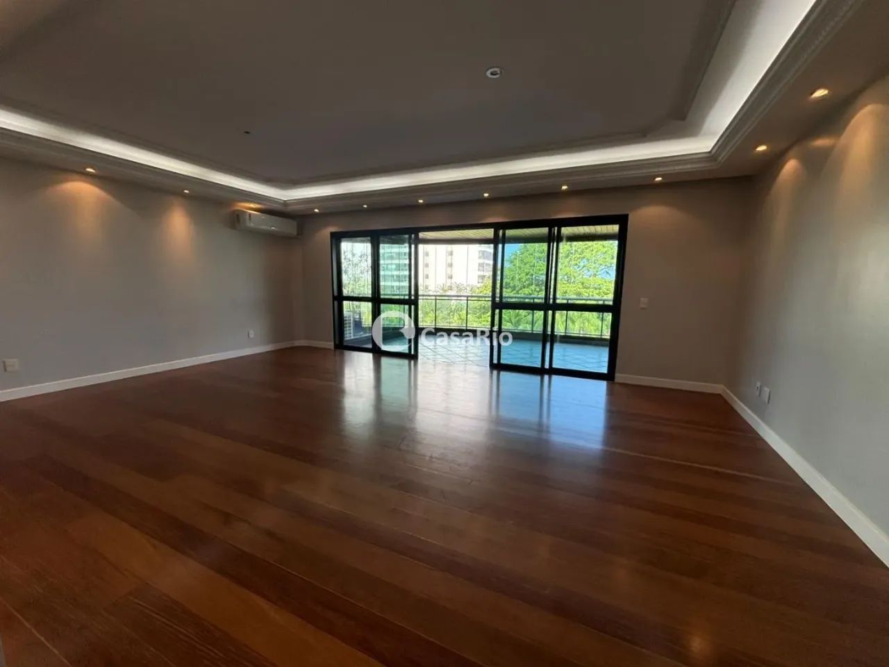 Golden Green - Locação - 4 quartos em Barra da Tijuca com 240m²
