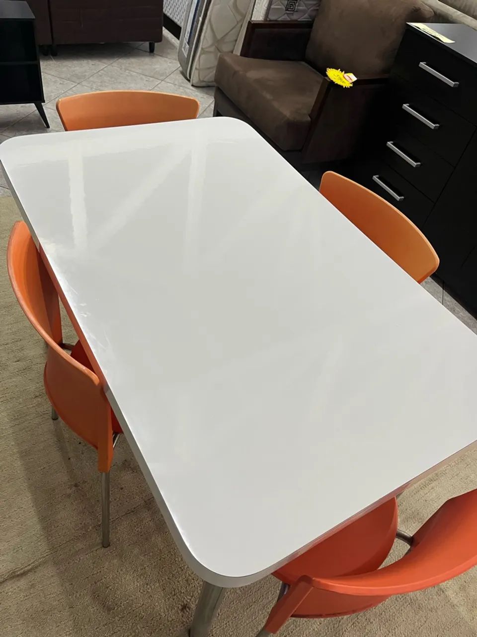 Mesa com 4 cadeiras  - Foto 3