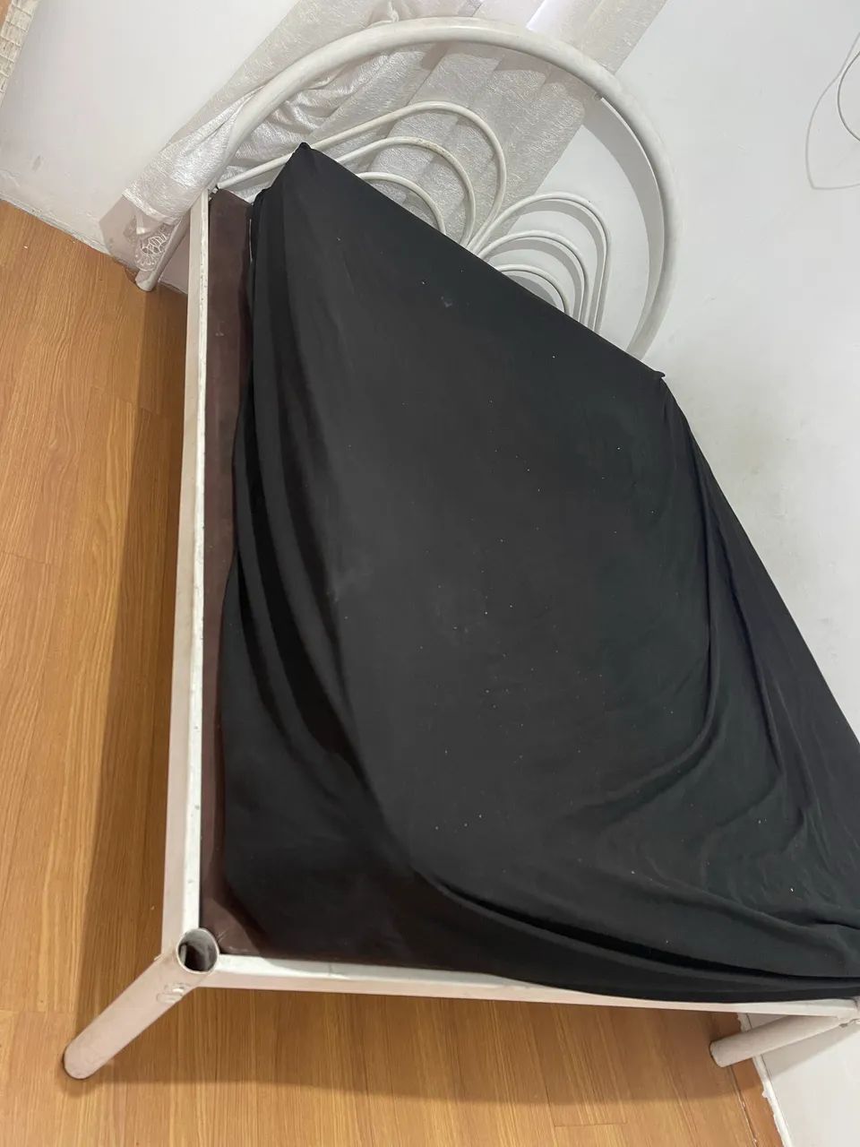 Cama de casal de ferro + excelente colchão de molas - Foto 2