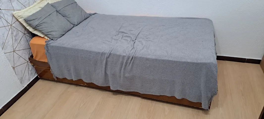 Cama de madeira com 3 gavetas 88cm x 200cm x 32cm - Foto 2