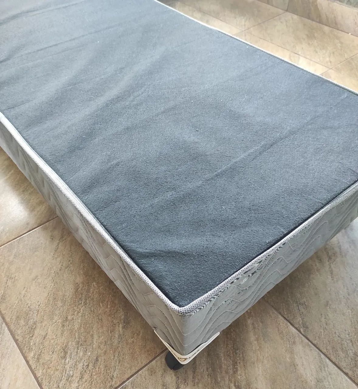 Cama Box Queen Letspuma Bipartida com Pés de Madeira - Conservada - Foto 5