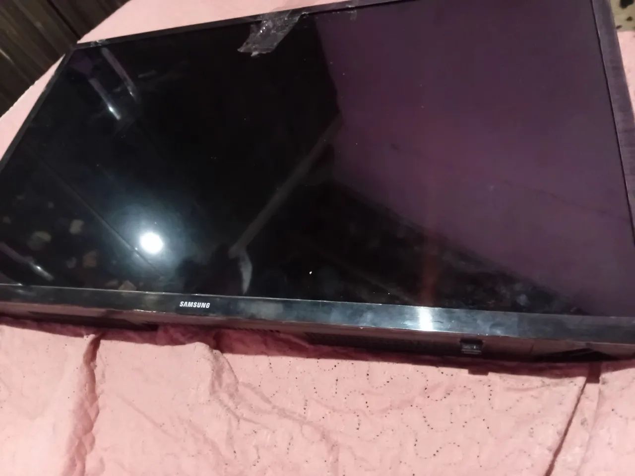 Smart TV Samsung 32 com defeito. WhatsApp: *39