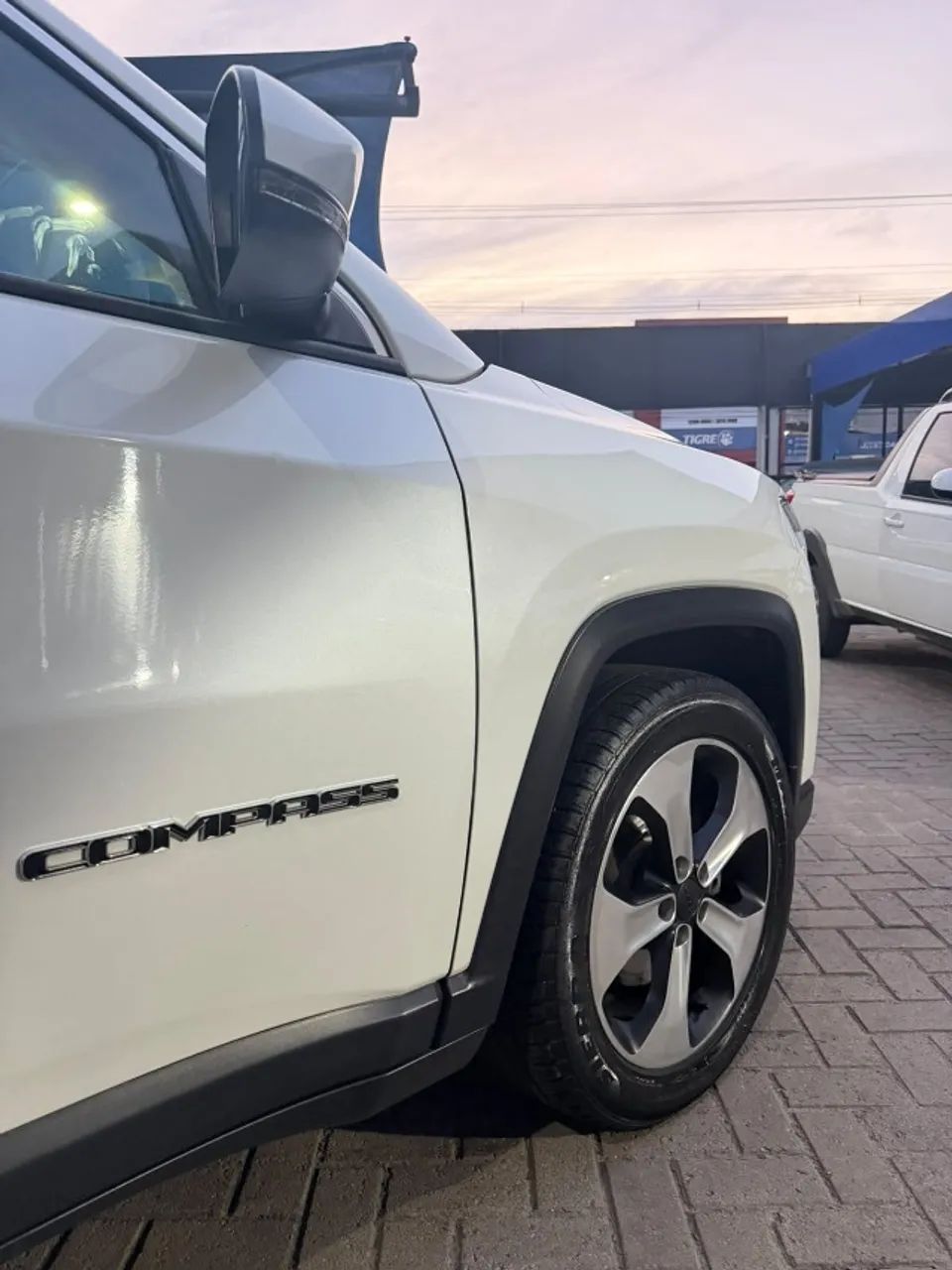 Jeep Compass Longitude 2.0 4X2 Flex 16V Aut. 2018 - Foto 3