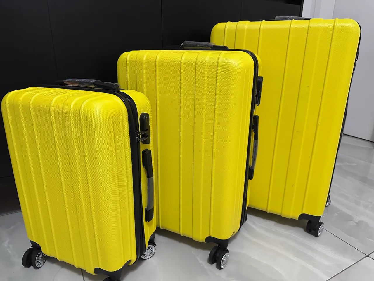 Malas de viagem em abs P - M e G várias cores  - Foto 5