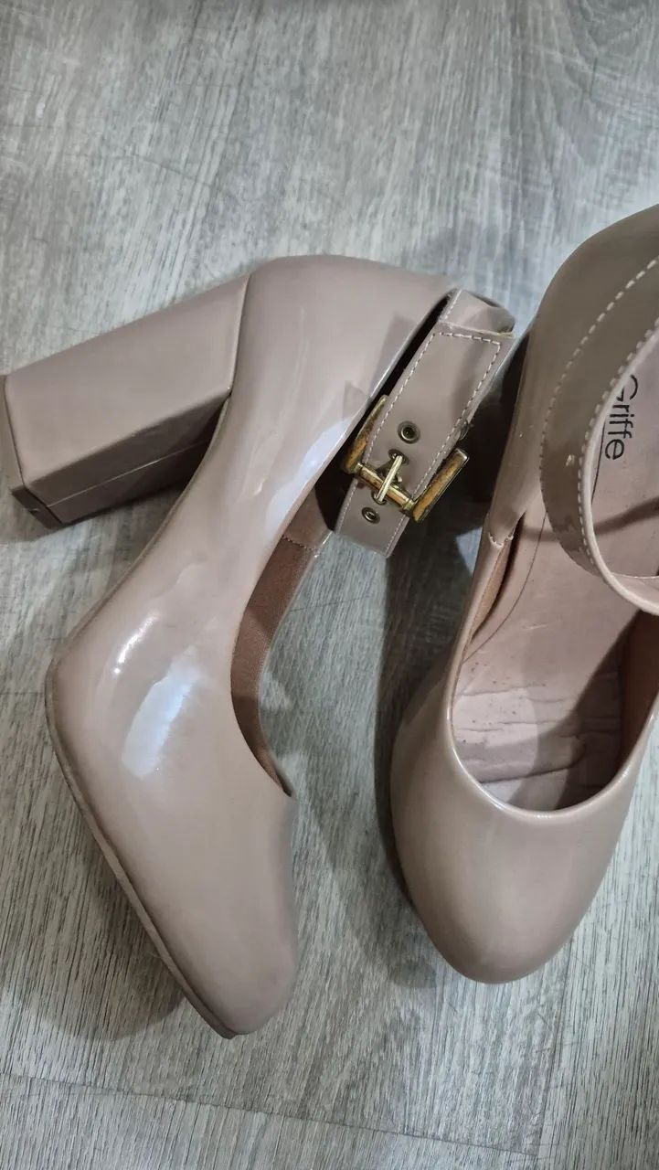 Sapato Scarpin estilo boneca salto nude - Foto 2