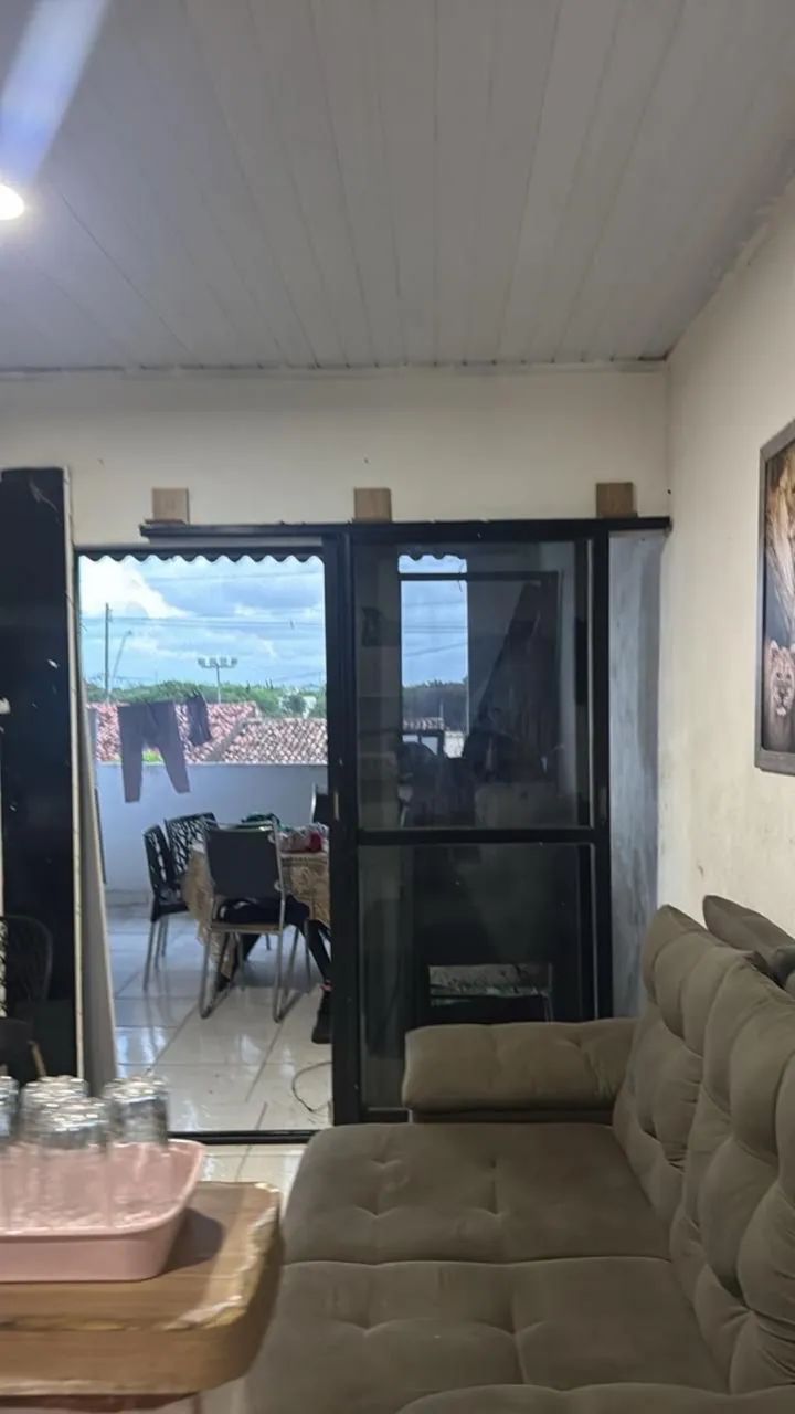 Aluga-se quarto para mulher 500,00 - Foto 2