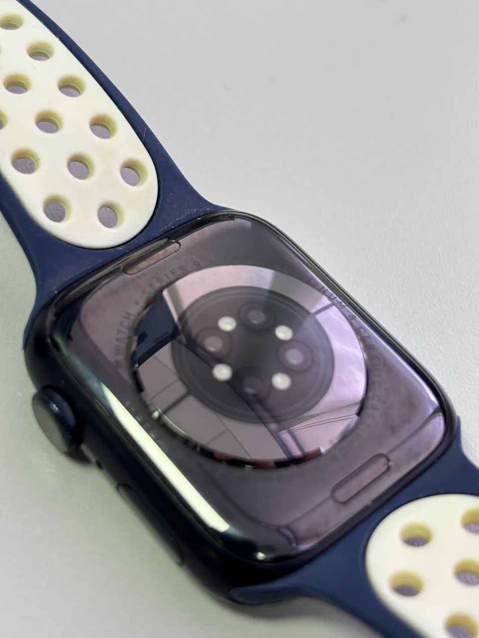 Apple Watch Series 9 45mm GPS Usado - Foto 3