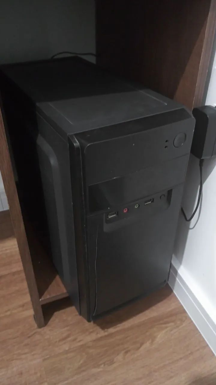 Desktop Ryzen 5 5500, RX 550, 16 GB RAM