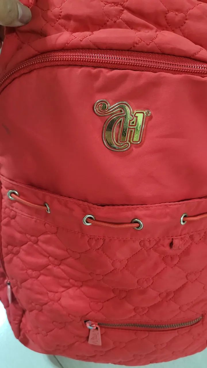 Vendo mochila da capricho.