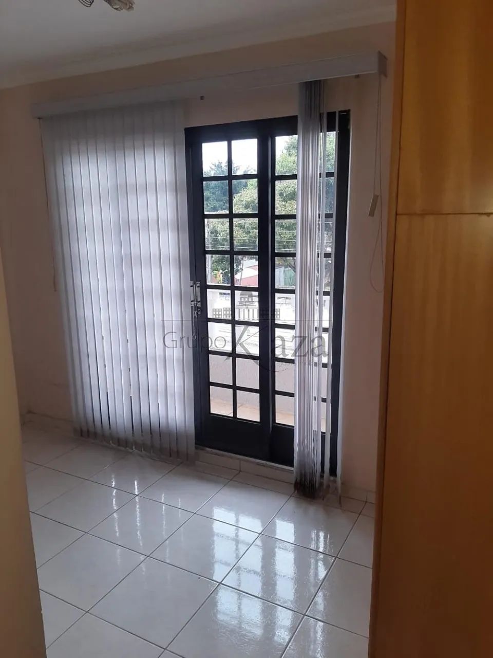 Casa - Bosque dos Eucaliptos - 3 Dormitórios - 219m².