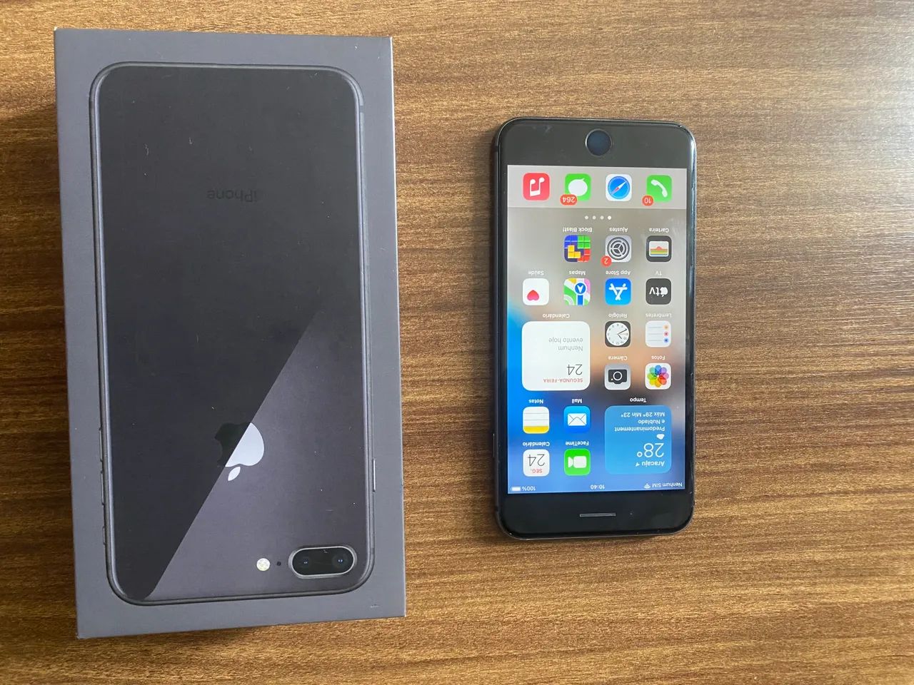 iPhone 8 Plus 