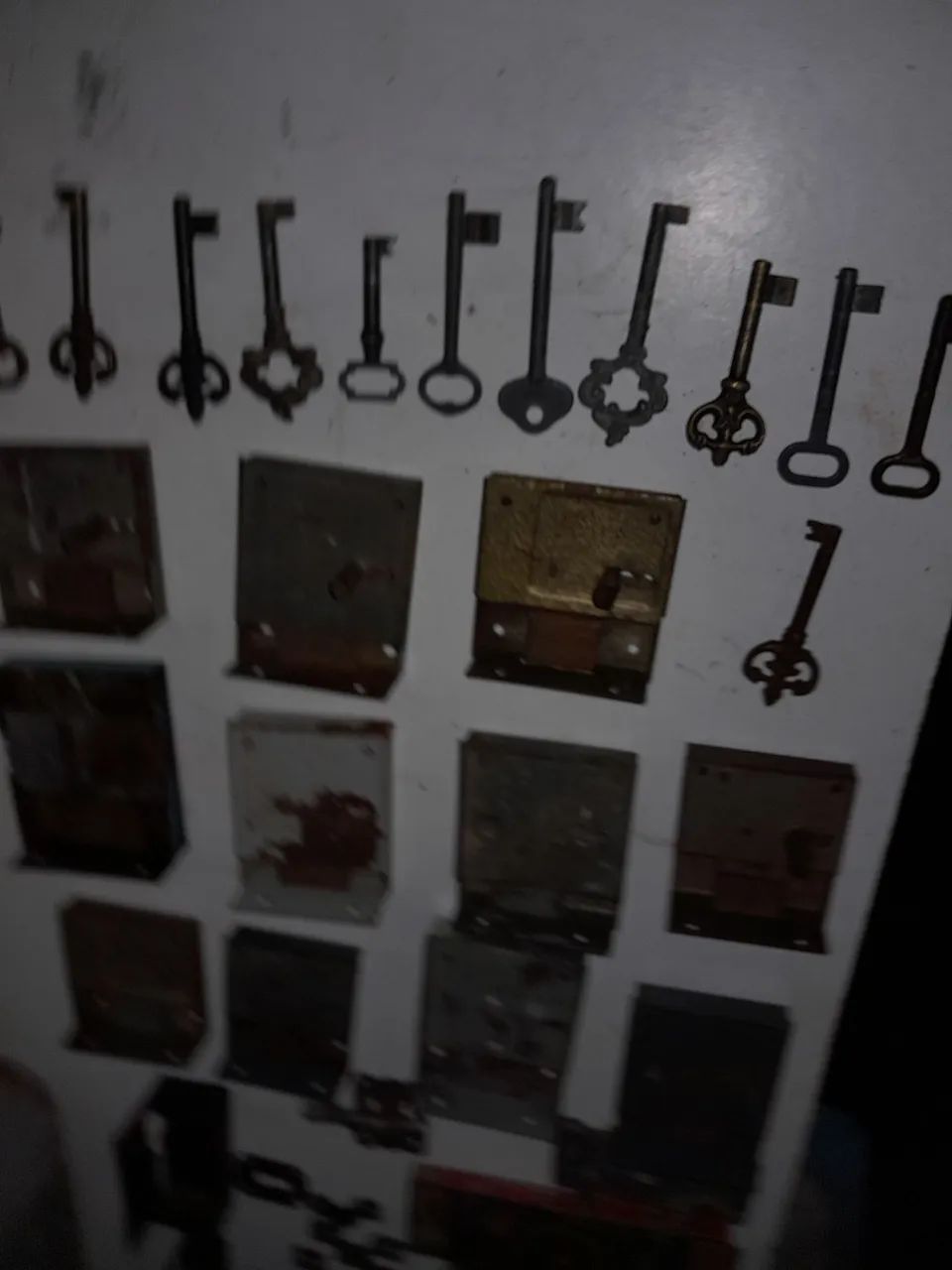 Lote com ferragens antigas  - Foto 4
